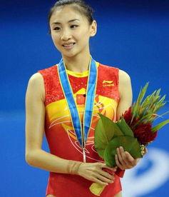 何雯娜最新恋情爆料,甜蜜恋情引网友热议